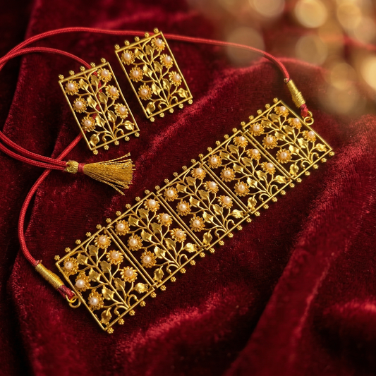 Traditional Chotusko Floral Pearl Choker Set