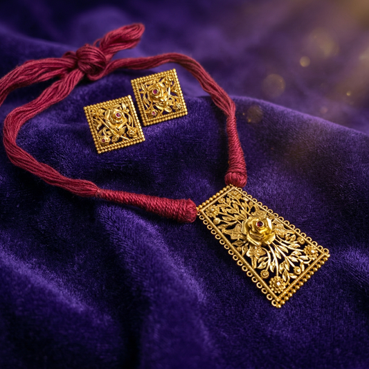 Traditional Tappered Golap Pendant Set